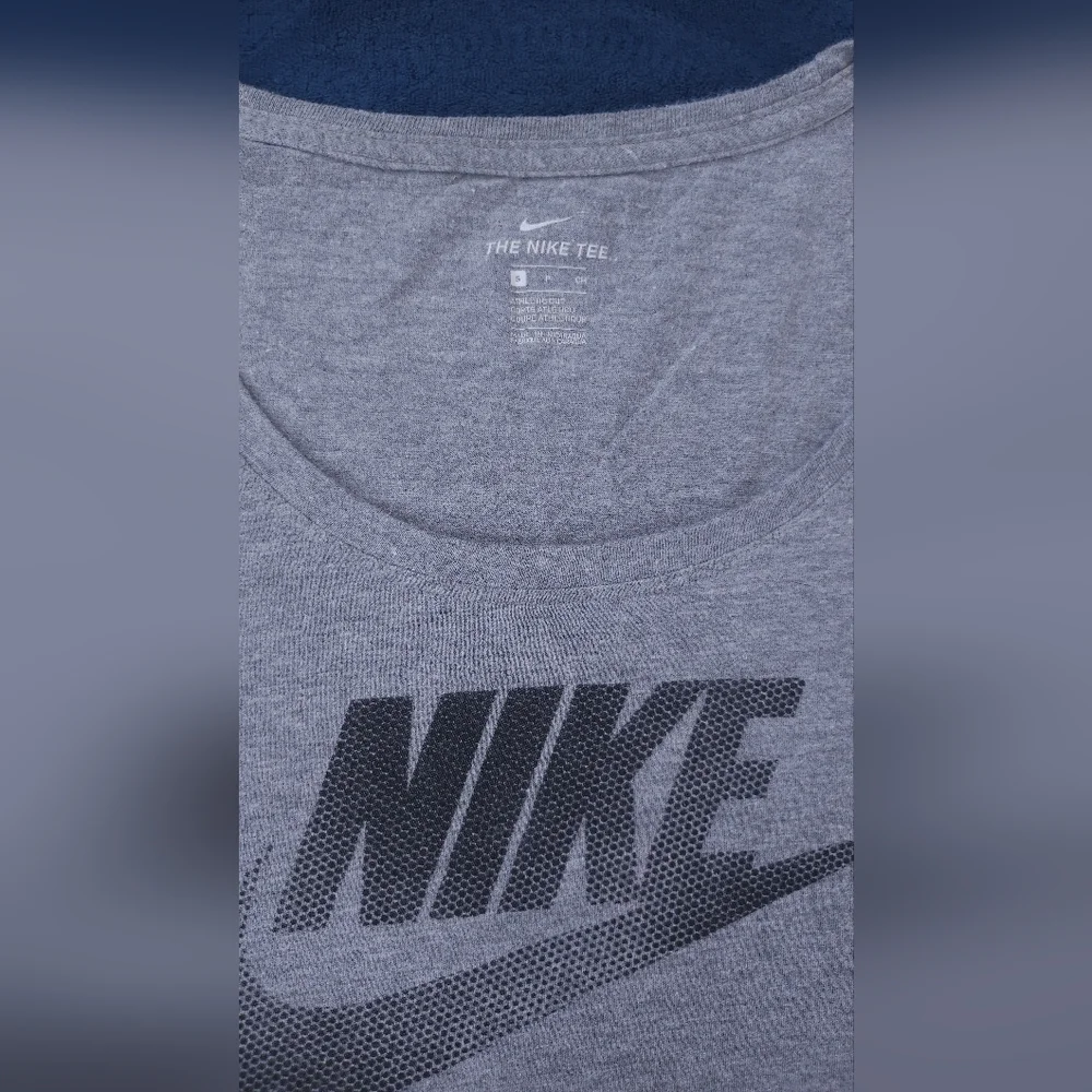 Nike gray t-shirt, women's size small, in great condition